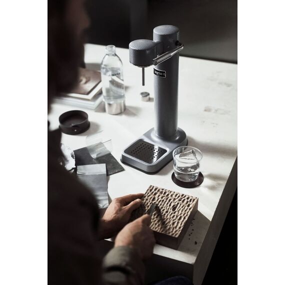 Aarke Carbonator 3, Wassersprudler aus Edelstahl mit Aarke Flasche, Hammertone Sonderedition