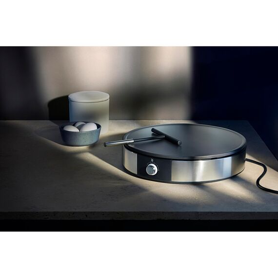 WMF Lono Crêpes Maker elektrisch – Crêpesmaschine 1.600 W mit 33 cm Antihaft-Platte, Teigverteiler und Wender, stufenlose Temperaturregelung, spülmaschinenfeste Teile, gut für herzhafte Crêpes