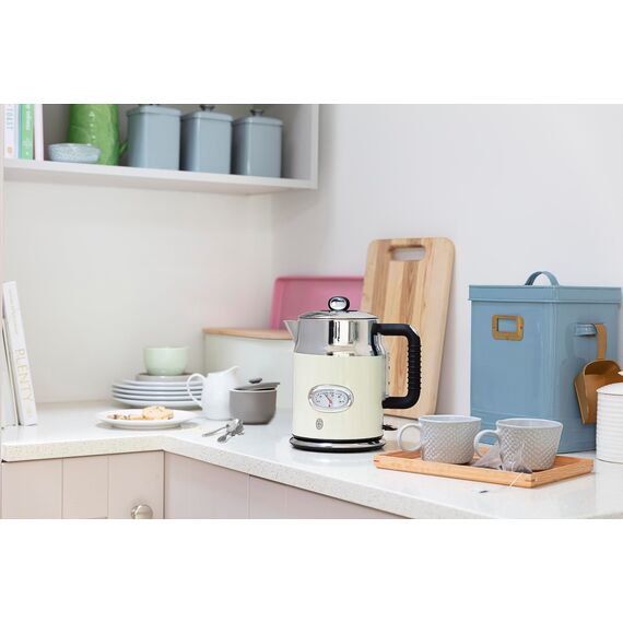 Russell Hobbs Wasserkocher [1,7l, 2400W] Retro Creme und polierter Edelstahl (Schnellkochfunktion, Wassertemperaturanzeige im Retrodesign, außenliegende Wasserstandsanzeige) Vintage Teekocher 21672-70