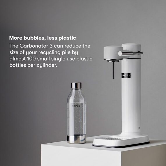 Aarke Carbonator 3 Wassersprudler, Edelstahl-Gehäuse, Sprudelwasserbereiter, inkl. BPA-freier PET-Flasche, kompatibel mit 60 L C02 Zylindern, Farbe: Weiß Finish