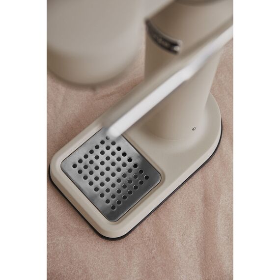 Aarke Carbonator 3, Wassersprudler aus Edelstahl im modernen Sand Finish mit 2x BPA-freier 1L PET-Flasche, Sprudelwasserbereiter für Leitungswasser, kompatibel mit 60L CO2-Zylindern