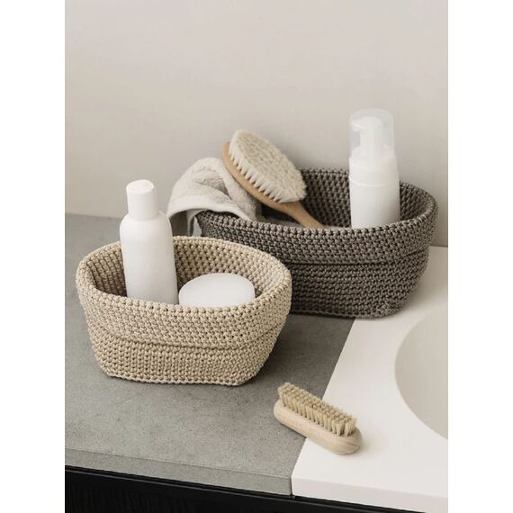 blomus -TELA- Häkelkorb L aus Kunstfaser, Sand, Korb für Aufbewahrung, hochwertige Verarbeitung, exklusive Optik, ideal für Handtücher, Kosmetik etc. (H / B / T: 9 x 12 x 20 cm, Sand, 68886)