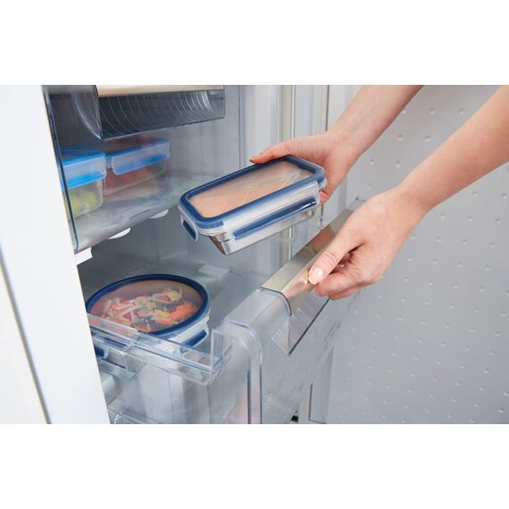 Emsa Clip & Close auslaufsichere Edelstahl-Frischhaltedose, 0,5 Liter Fassungsvermögen, rechteckig, spülmaschinenfest, backofenfest, N1150300