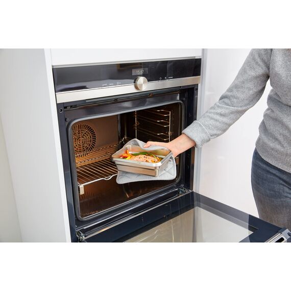 Emsa Clip & Close auslaufsichere Edelstahl-Frischhaltedose, 0,8 Liter Fassungsvermögen, rechteckig, spülmaschinenfest, backofenfest, N1150400