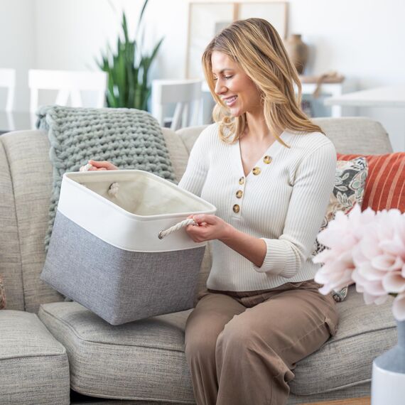 OrganiHaus Aufbewahrungsbox 30x30cm 4er-Set, Würfelkörbe aus Stoff mit Seilgriffen, Faltbare Aufbewahrungswürfel für Kallax Organizer, Ablagekörbe für das Kinderzimmer Grau/Weiß