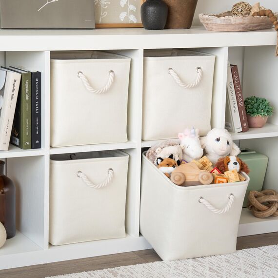 OrganiHaus Aufbewahrungsbox 30x30cm 4er-Set, Würfelkörbe aus Stoff mit Seilgriffen, Faltbare Aufbewahrungswürfel für Kallax Organizer, Ablagekörbe für das Kinderzimmer Elfenbeinweiß