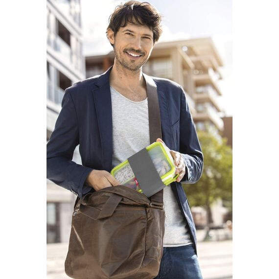 EMSA Clip & Go Lunchbox, 1,2 L, Brotdose mit 3 Einsätzen und Teller, 100 Prozent dicht, mit Frischedichtung, Transparent, Hellgrün, Made in Germany, 518098