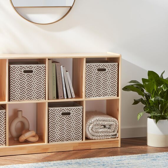 Amazon Basics Zusammenklappbare Aufbewahrungswürfel aus Stoff mit ovalen Ösen, 6er-Pack, Zackenmuster in Taupe, 26,7 x 26,7 x 28 cm