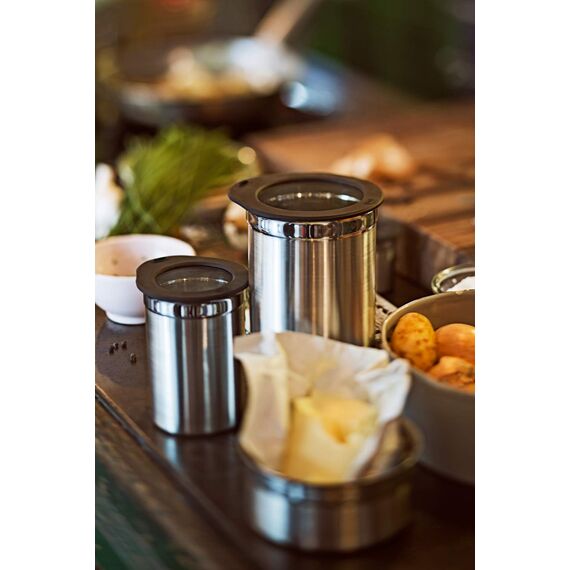 RÖSLE Dose mit Frischhaltedeckel, Hochwertige Dose zum Aufbewahren von Lebensmitteln, hygienisch und geschmacksneutral, Edelstahl 18/10, spülmaschinengeeignet, 5 cm