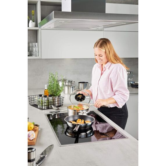 RÖSLE ELEGANCE Bratpfannen-Set 2-tlg., Hochwertige Universalpfannen mit robuster Antihaftversieglung ProCera, 20 cm und 28 cm, Edelstahl 18/10, induktionsgeeignet