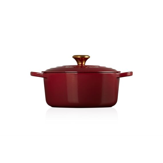 Le Creuset Signature Gusseisen-Bräter mit Deckel, Ø 24 cm, Rund, Für alle Herdarten und Induktion geeignet, Volumen: 4,2 l, 4,305 kg, Garnet, 21177249494441