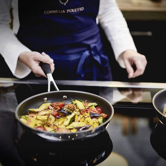 ZWILLING CORNELIA POLETTO Bratpfannen, Set 3-teilig (20 cm + 24 cm + 28 cm), mit 4-lagiger Antihaftbeschichtung mit Diamantpartikeln, 18/10 Edelstahl, für alle Herdarten inkl. Induktion