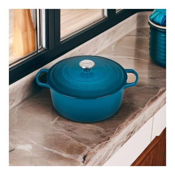 Le Creuset Signature Gusseisen-Bräter mit Deckel, Ø 28 cm, Rund, Für alle Herdarten und Induktion geeignet, Volumen: 6,7 l, 6,125 kg, Deep Teal, 21177286422430