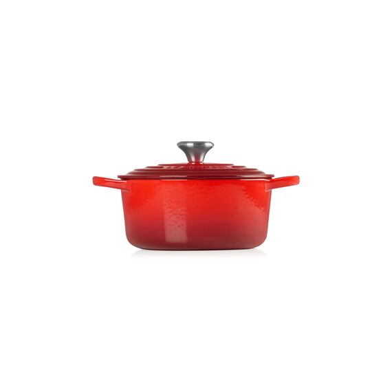 Le Creuset Signature Gusseisen-Bräter mit Deckel, Ø 18 cm, Rund, Für alle Herdarten und Induktion geeignet, Volumen: 1,8 l, 2,572 kg, Kirschrot, 21177180602430