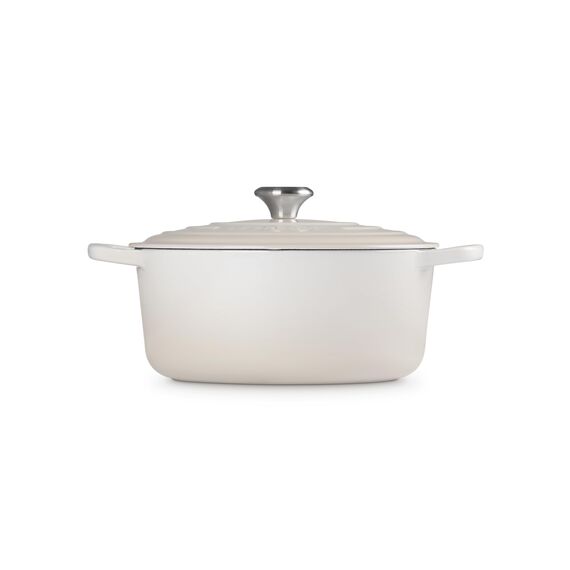 Le Creuset Signature Gusseisen-Bräter mit Deckel, Ø 28 cm, Rund, Für alle Herdarten und Induktion geeignet, Volumen: 6,7 l, 6,125 kg, Meringue, 21177287164430