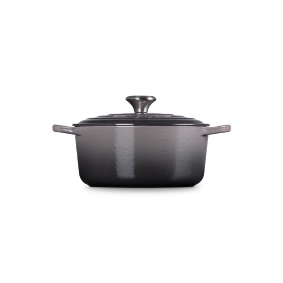 Le Creuset Signature Gusseisen-Bräter mit Deckel, Ø 24 cm, Rund, Für alle Herdarten und Induktion geeignet, Volumen: 4,2 l, 4,305 kg, Flint, 21177244442430