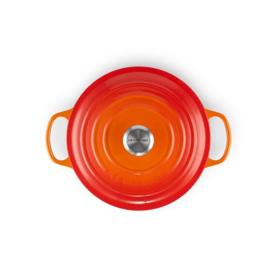 Le Creuset Signature Gusseisen-Bräter mit Deckel, Ø 26 cm, Rund, Für alle Herdarten und Induktion geeignet, Volumen: 5,3 l, 5,135 kg, Volcanique