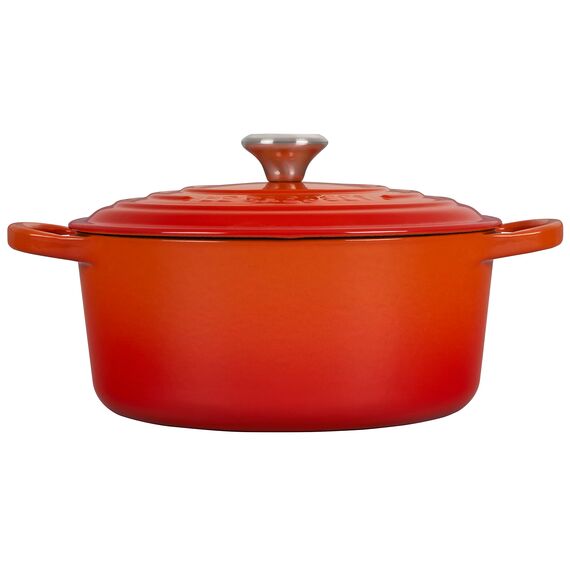 Le Creuset Signature Gusseisen-Bräter mit Deckel, Ø 22 cm, Rund, Für alle Herdarten und Induktion geeignet, Volumen: 3,3 l, 3,932 kg, Ofenrot, 21177220902430