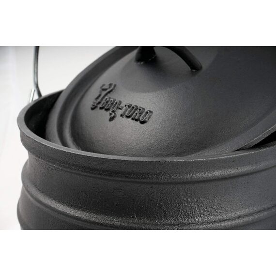 BBQ-Toro Potjie | Gusseisen Hexenkessel Potjie #3, ca. 8 Liter | Guss Kochtopf mit Füßen | Südafrikanischer Dutch Oven | Kochtopf für offenes Feuer, Gusseisen Schmortopf mit Deckel | Fleischtopf