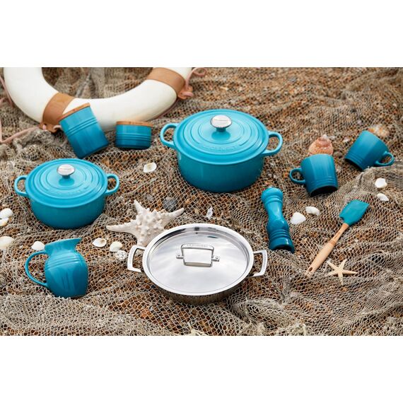 Le Creuset Signature Gusseisen-Bräter mit Deckel, Ø 20 cm, Rund, Für alle Herdarten und Induktion geeignet, Volumen: 2,4 l, 3,092 kg, Karibik, 21177201702430