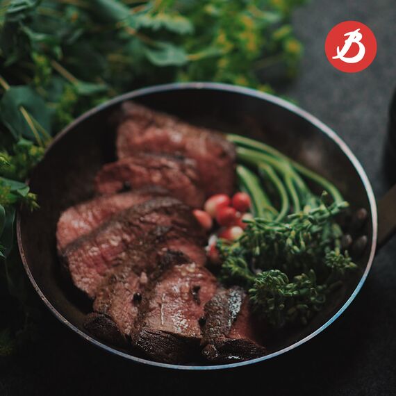 De Buyer Große Mineral B Bratpfanne aus schwarzem Eisen 28cm, Induktionsbratpfanne, für alle Kochflächen geeignet, vor Gebrauch für eine antihaftbeschichtete Oberfläche wärmen, DN899