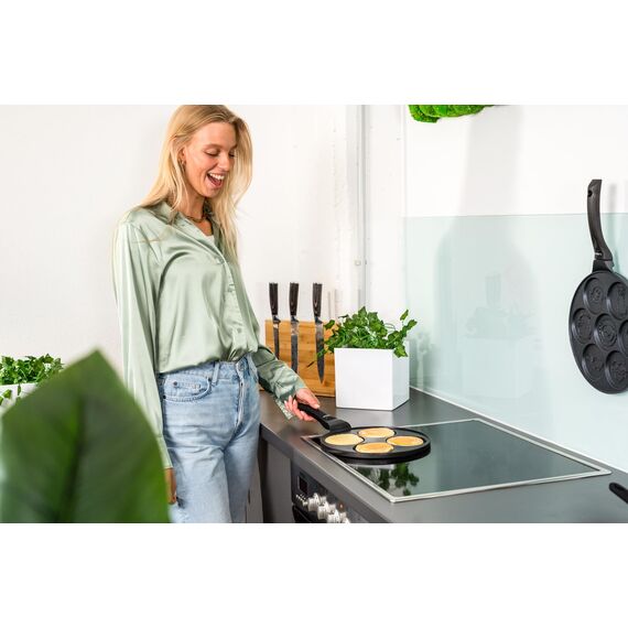 endusor Pancake Pfanne Spiegeleipfanne - Ø26cm mit [PowerShield]-Beschichtung | Induktion Ceran Gas Elektro | 4x Form Maker Eierpfanne, Spiegelei Liwanzen Poffertjes Blinis