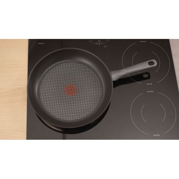Tefal Daily Cook Pfannen-Set, 3 Stück: Bratpfannen aus Edelstahl, 20/24/26 cm, antihaftbeschichtet, Thermospot-Technologie, gleichmäßiges Kochen, alle Herdarten, schwarz