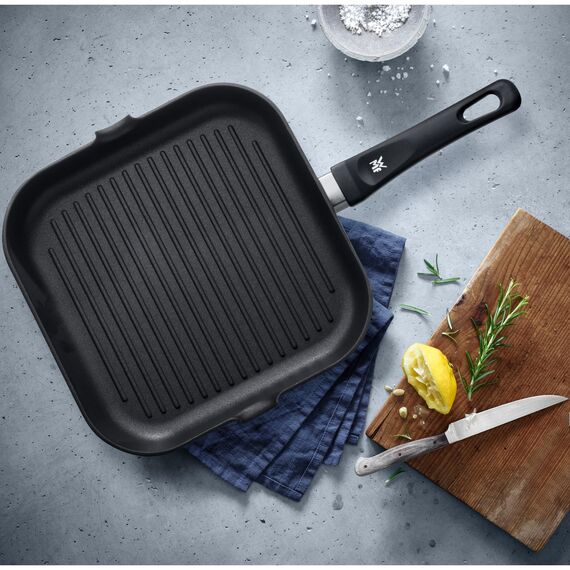 WMF Grillpfanne 27 x 27 cm mit Ausguss, Steakpfanne gerillt, nicht induktionsgeeignet, Aluminium beschichtet, Grill Pfanne ideal zum knusprigen Braten, eckige Pfanne, Kunststoffgriff mit Flammschutz