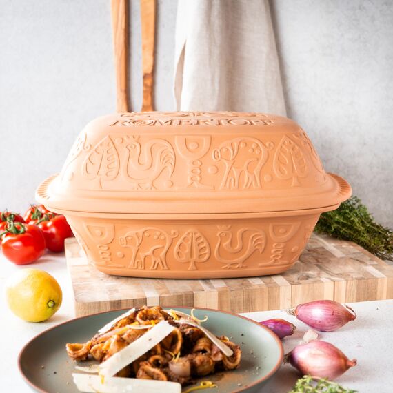 Römertopf Bräter Klassiker aus Naturton, Dampfgarer 4 Liter für bis zu 6 Personen, Keramik-Schmortopf für Backofen & Mikrowelle, Unterteil glasiert, fettarmes Garen, spülmaschinengeeignet