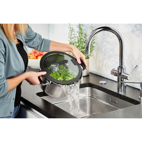 RÖSLE SILENCE PRO Topf-Set 5-tlg., Universaltopfset mit 3 Kochtöpfen, 1 Bratentopf und 1 Stielkasserolle, Edelstahl 18/10, Glasdeckel, Innenskalierung, induktions- und spülmaschinengeeignet