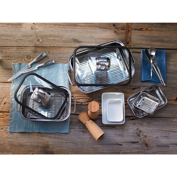 WMF Vitalis Aroma Dampfgarer, Bräter Induktion, 41x27x10cm, Auflaufform 6,5l, Servierzange, Glasdeckel Silikonrand, Thermometer, Garblech, Schmortopf Cromargan Edelstahl unbeschichtet