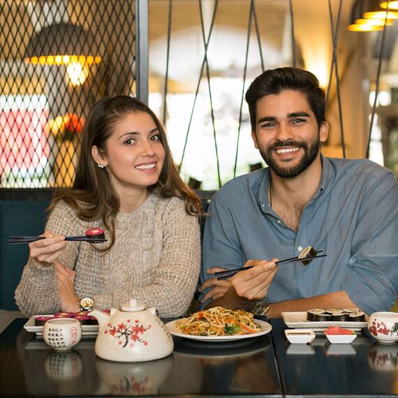 AOOSY 5-Paar Fiberglas Spülmaschinenfeste Essstäbchen, japanische Essstäbchen Wiederverwendbare Legierung Schwarze Essstäbchen Schwarzes Sushi Rutschfeste Essstäbchen Set