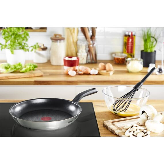 Tefal Comfort Max 26 cm Bratpfanne, Premium Edelstahl, Thermo-Spot Temperaturanzeige, Antihaftbeschichtung, Induktion G7260544, Schwarz, Silber
