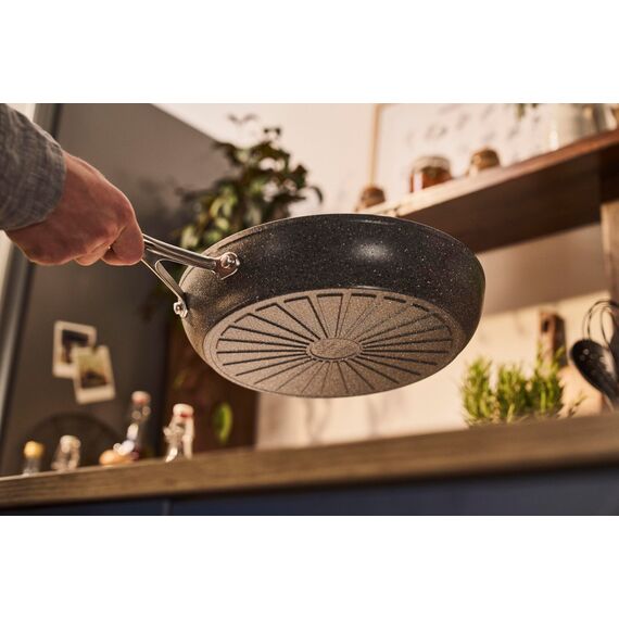 BALLARINI Salina Bratpfanne, 24 cm, Aluminium, Keramikantihaftbeschichtung mit Titan-Hartgrundierung, kratzfeste Keramikpfanne für alle Herdarten, Induktionsgeeignet [Made in Italy]