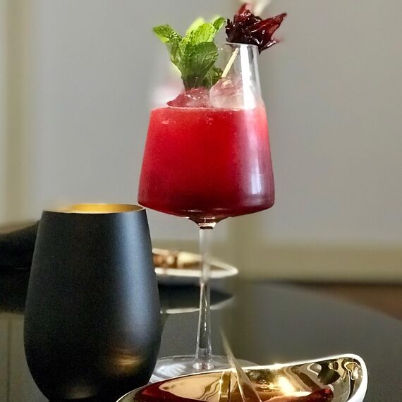 Stölzle Lausitz Bordeauxgläser Power 2er Set 650 ml – Hochwertige Weingläser ideal für Bordeaux – Moderne Bordeauxkelche aus Kristallglas für maximale Geschmacksentfaltung – Spülmaschinen- & Stoßfest