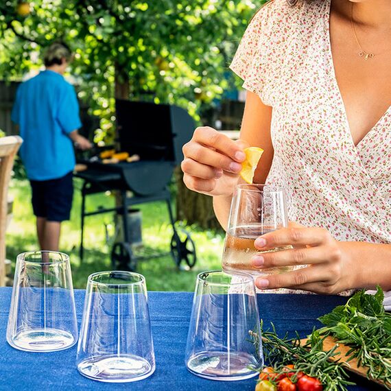 Stölzle Lausitz Weißweinbecher Power 6er-Set 380 ml – Moderne Weingläser ohne Stiel für maximale Aromaentfaltung – Flache Weißweingläser aus Kristallglas – Spülmaschinen- & Stoßfest, Made in Germany