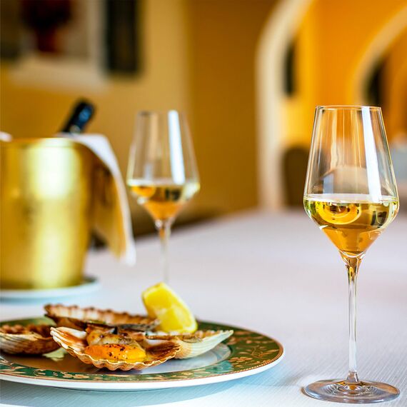 Stölzle Lausitz Weißweingläser Quatrophil 2er-Set 405 ml – Hochwertige Weingläser ideal für Weißwein & Aperitif – Eleganter Weißweinkelch aus Kristallglas – spülmaschinenfest & Made in Germany