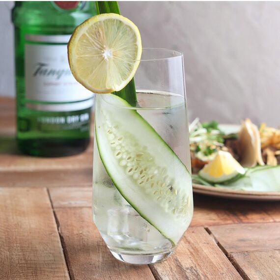 Stölzle Lausitz Longdrinkgläser Quatrophil 6er-Set 390ml – Elegante Longdrinkbecher und Cocktailgläser für Drinks, Wasser & Säfte – Hochwertige Wassergläser aus Kristallglas – Spülmaschinen & Stoßfest