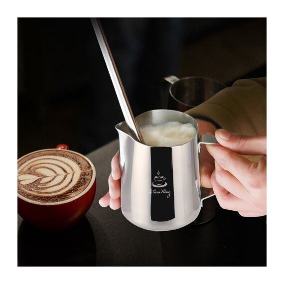 Milch Pitcher rostfreiem Edelstahl Milchkännchen perfekt für Milchaufschäumer Cappuccino Milchschaum Cafe Art Aufschäumkännchen(600ml)
