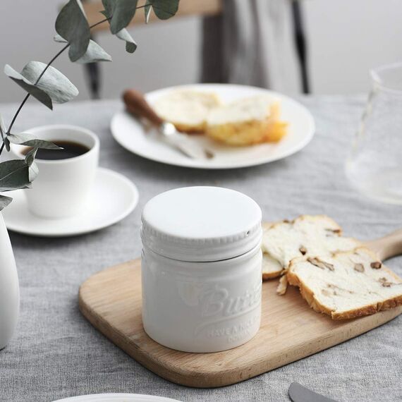 DOWAN Porzellan Butter Keeper Crock, Französische Butterdose mit Deckel, Porzellan-Buttertopf im Einmachglas-Stil, Geprägter Butterbehälter für Frisch Aromatisierte Butter, Soft White