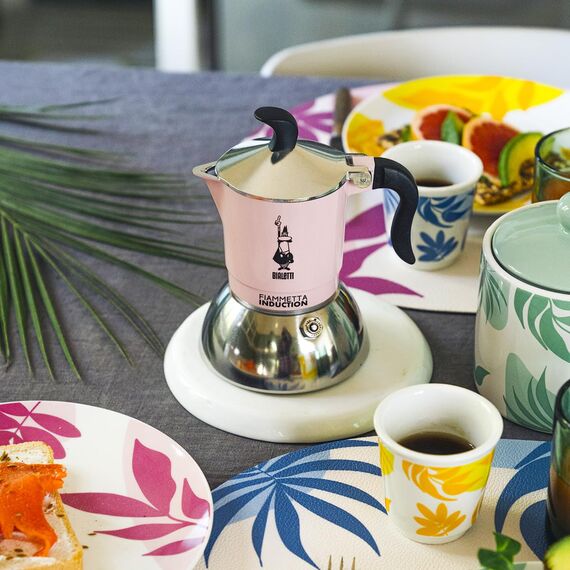 Bialetti Fiammetta Induktions-Kaffeemaschine, 2 Tassen (100 ml), für alle Herdarten geeignet, elegantes Design, rosa, Pinke Farbe