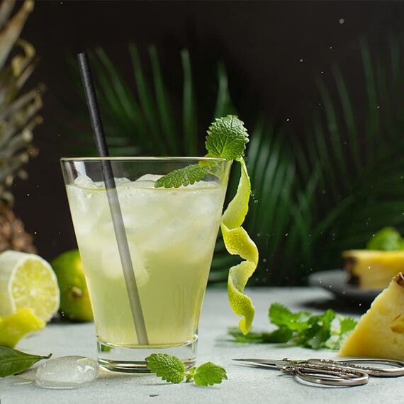 Vicloon 100 Stück schwarze Papier-Trinkhalme – biologisch abbaubare Trinkhalme aus umweltfreundlichem Papier für Geburtstage, Hochzeiten, Weihnachten, Babyduschen, Feiern und Partys