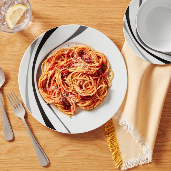 Amazon Basics Geschirrservice, 18 Stück, Wirbel, für 6 Personen