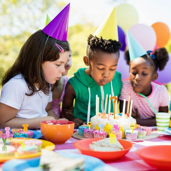 55 STK Obstgabeln Kinder Bento Box Zubehör Spieße Tiere Food Picks Plastik Gabeln Mini Dessertgabeln für Kuchen Desserts Obst (Zufällig) (112STK)