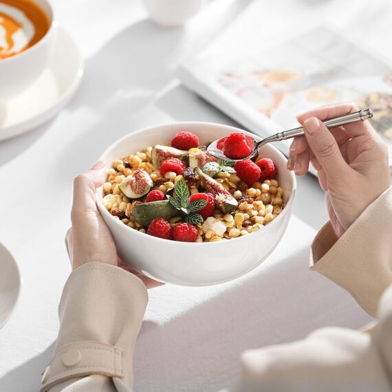 MALACASA, Serie Regular, 4-teilig Porzellan Cremeweiß Müslischalen Set, 1350ml Suppenschüssel Reisschale Bowl Essen, Snackschale Dessertschale für Salat, Suppen, Ramen, Obst usw. 17,8x17,8x8,5cm