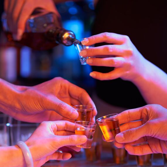 MATANA 1000 Schnapsgläser aus Plastik, Transparent 3cl - Pinnchen Kunststoff, Shotgläser, Shot Becher, Schnapsbecher, Plastikbecher - Party Zubehör - Stabil & Mehrweg