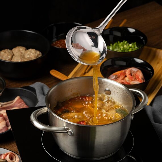 Edelstahl Silber Suppenschöpfer, 20 cm Soßenkelle, Suppenkelle, Servierlöffel von Suppen und Eintöpfen, Spülmaschinenfest(Kleiner Suppenlöffel)