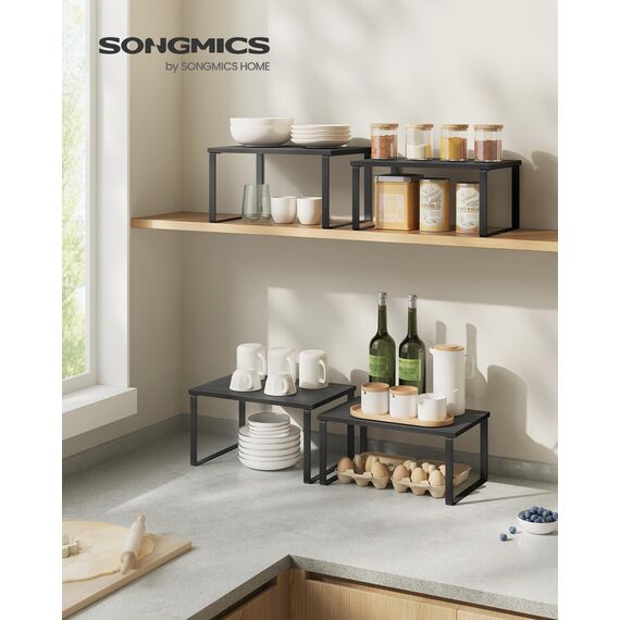 SONGMICS Gewürzregal, 4er Set, Küchenregal, Küchen-Organizer, erweiterbar, Gewürzhalter, stapelbar, mit Metallrahmen, 19,5 x 29,7 x 15,8 cm, tintenschwarz-ebenholzschwarz KCS027B01