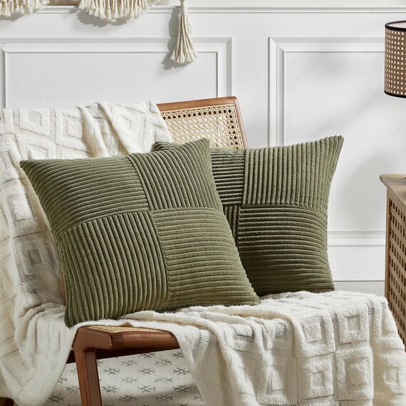 FDTERN 2er Set Olivgrün Kordsamt Kissenbezug 50x50 Weich Dekorative Kissenbezüge Kissenhülle Dekokissenbezug Sofakissen Dekokissen Boho Deko für Sofa Schlafzimmer Wohnzimmer