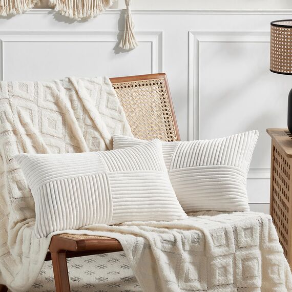 FDTERN 2er Set Creme Weiß Kordsamt Kissenbezug 50x70CM Weich Moderne Dekorative Kissenbezüge Kissenhülle Dekokissenbezug Sofakissen Dekokissen Boho Deko für Sofa Schlafzimmer Wohnzimmer Bett